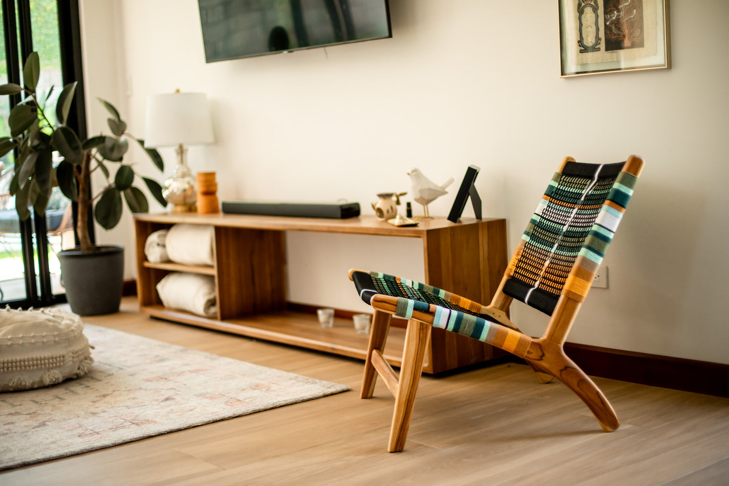 Sillón de Descanso con Diseño Artesanal – Confort y Estilo Único