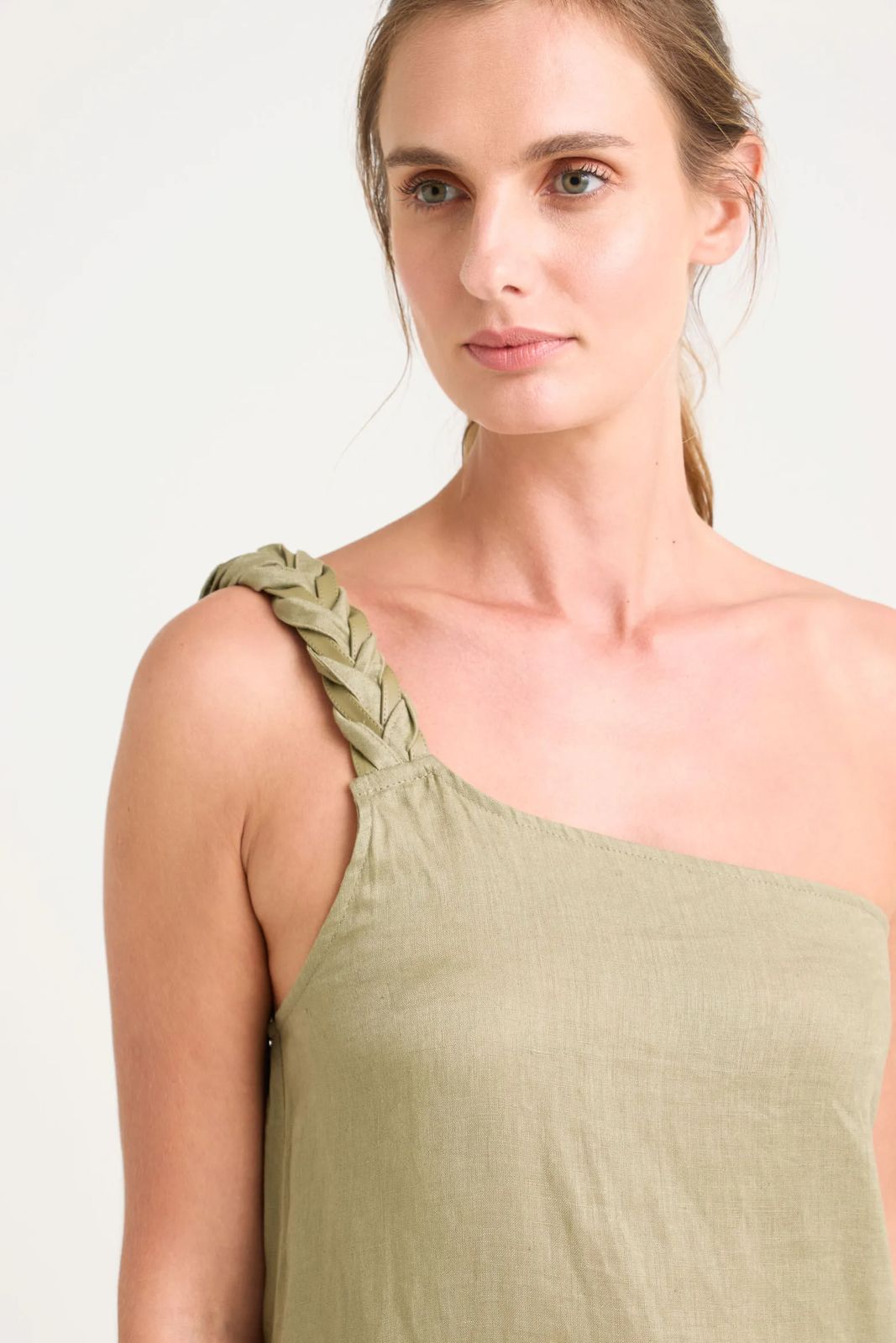 Vestido Vélez de Lino con Hombro Descubierto y Detalle Trenzado