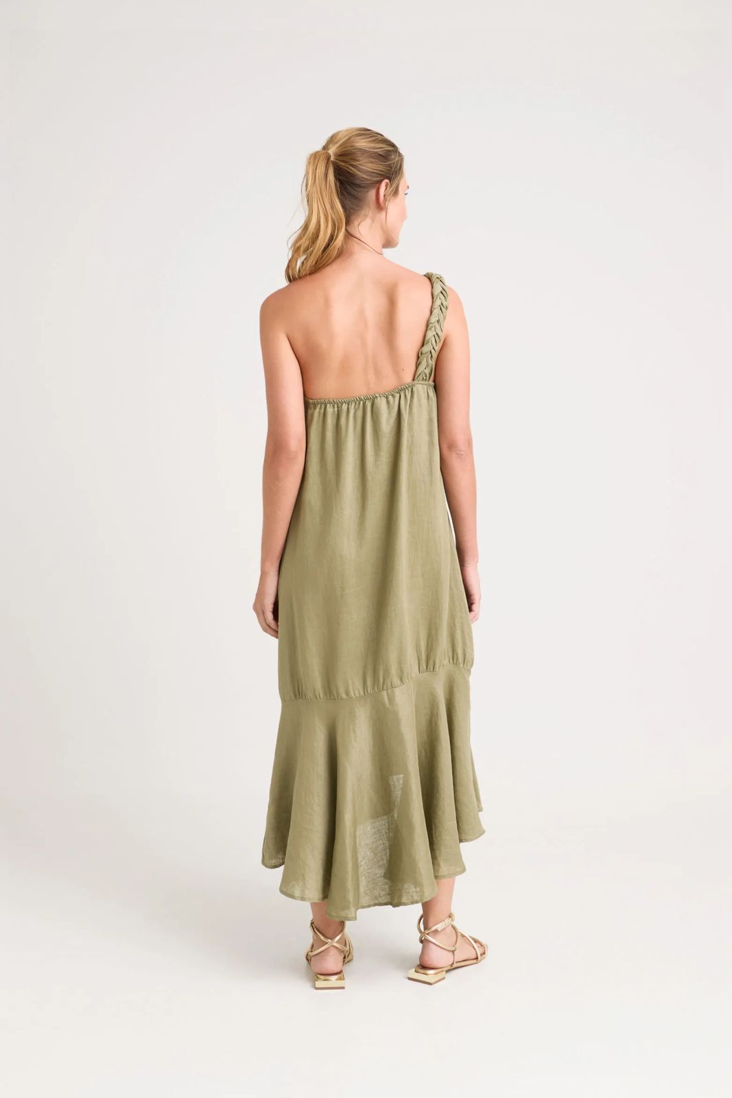 Vestido Vélez de Lino con Hombro Descubierto y Detalle Trenzado