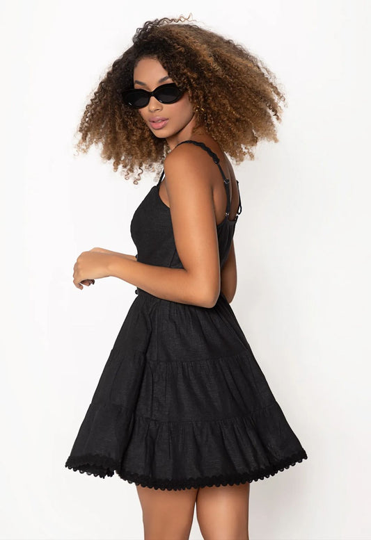 Vestido de Lino Negro – Frescura Versátil y Chic Atemporal