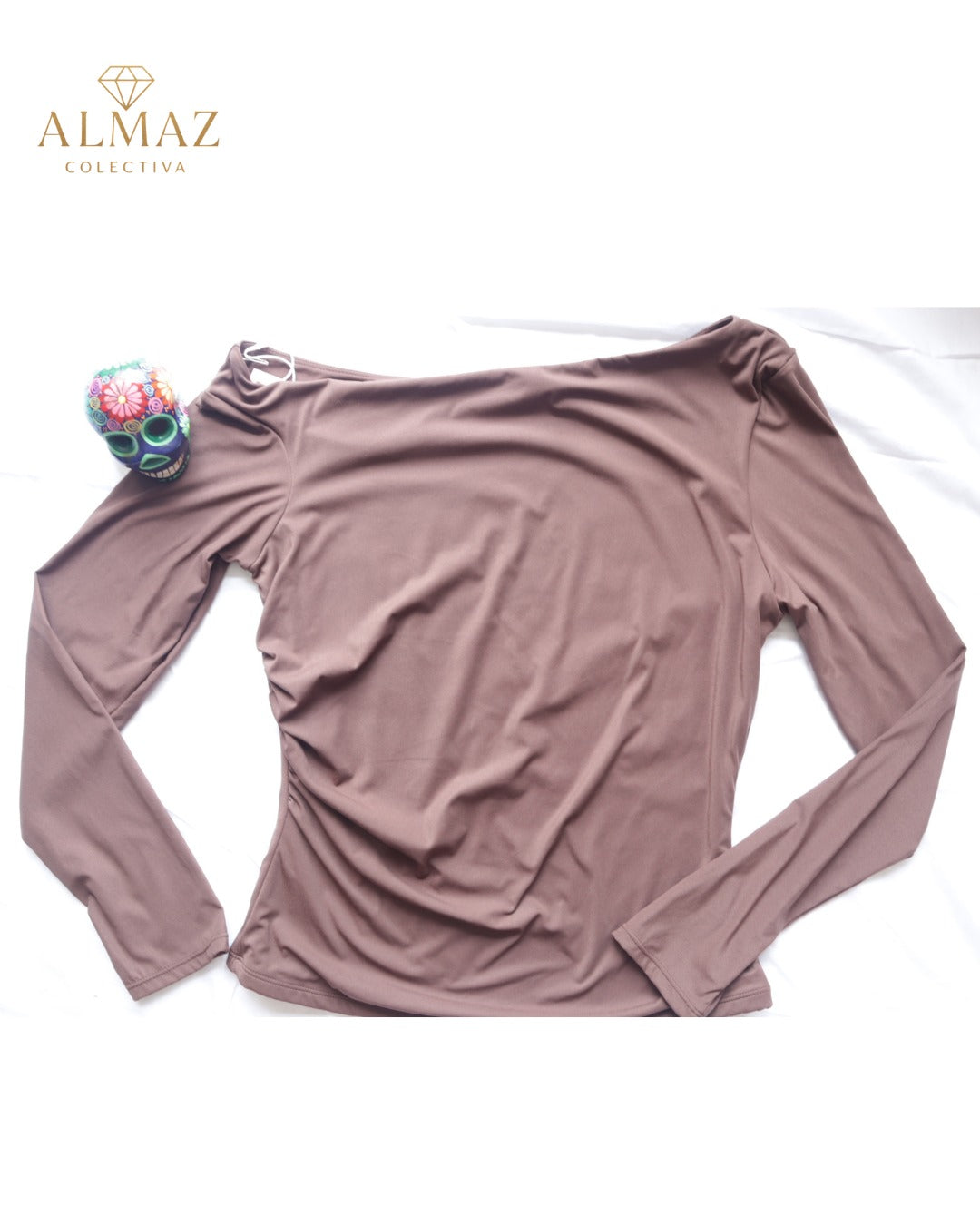 Camiseta Manga Larga Fruncida - Estilo y Comodidad - Almaz